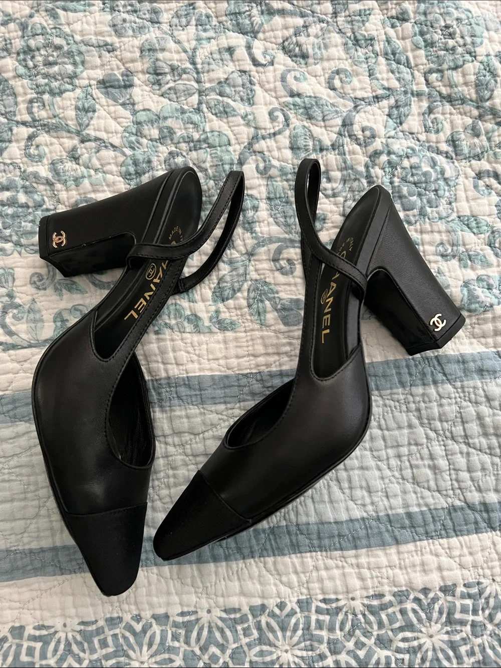 CHANEL Black Pointed Slingback Mules